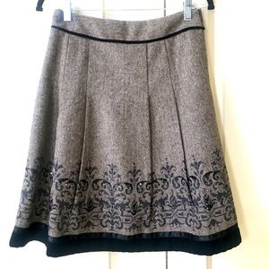 LikeNew LOFT brown herringbone/ black velvet skirt